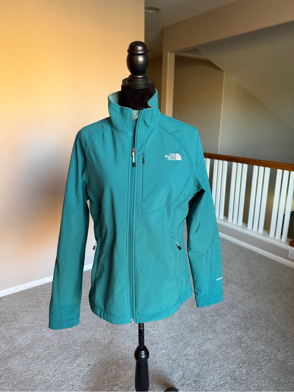 North Face Women's Apex Bionic Softshell Jacket Large Green/Blue Turquoise
